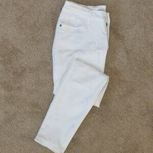 🎉HP🎉Old Navy White Rock Star Super Skinny Jeans